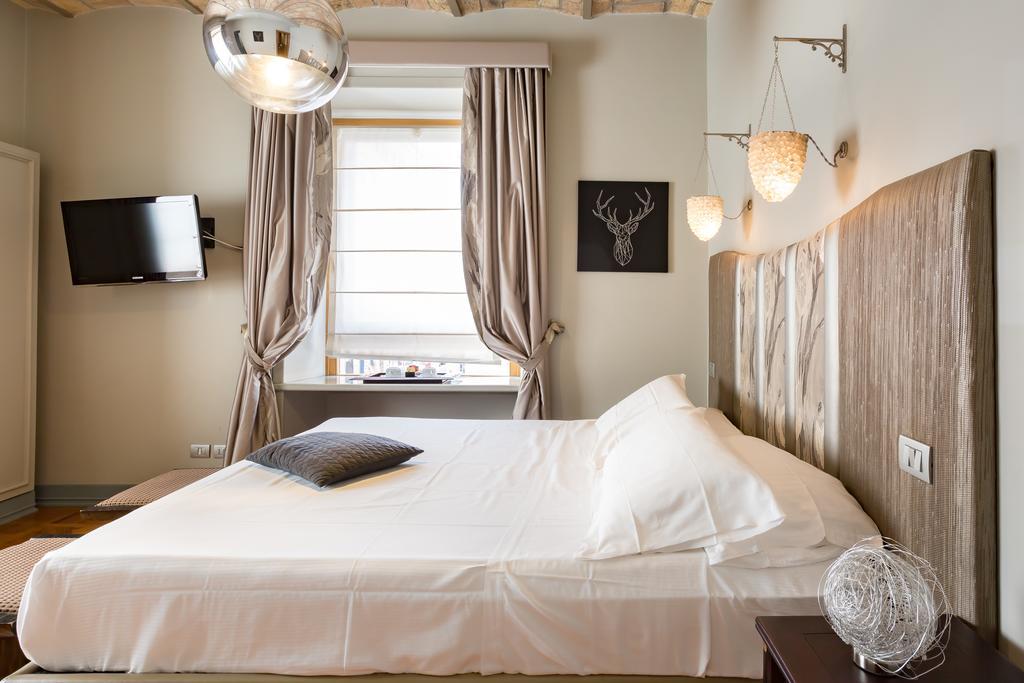 Rooms Roma - Monti ภายนอก รูปภาพ