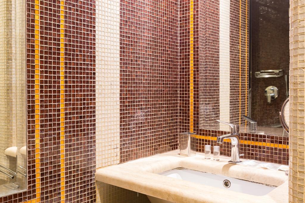 Rooms Roma - Monti ภายนอก รูปภาพ
