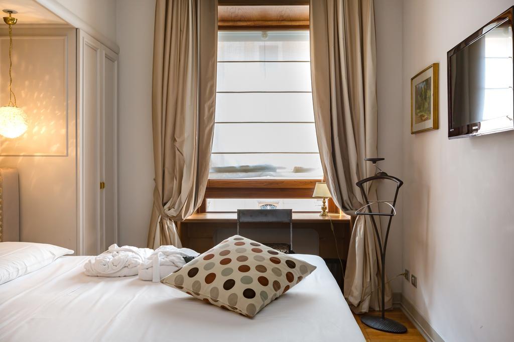 Rooms Roma - Monti ภายนอก รูปภาพ